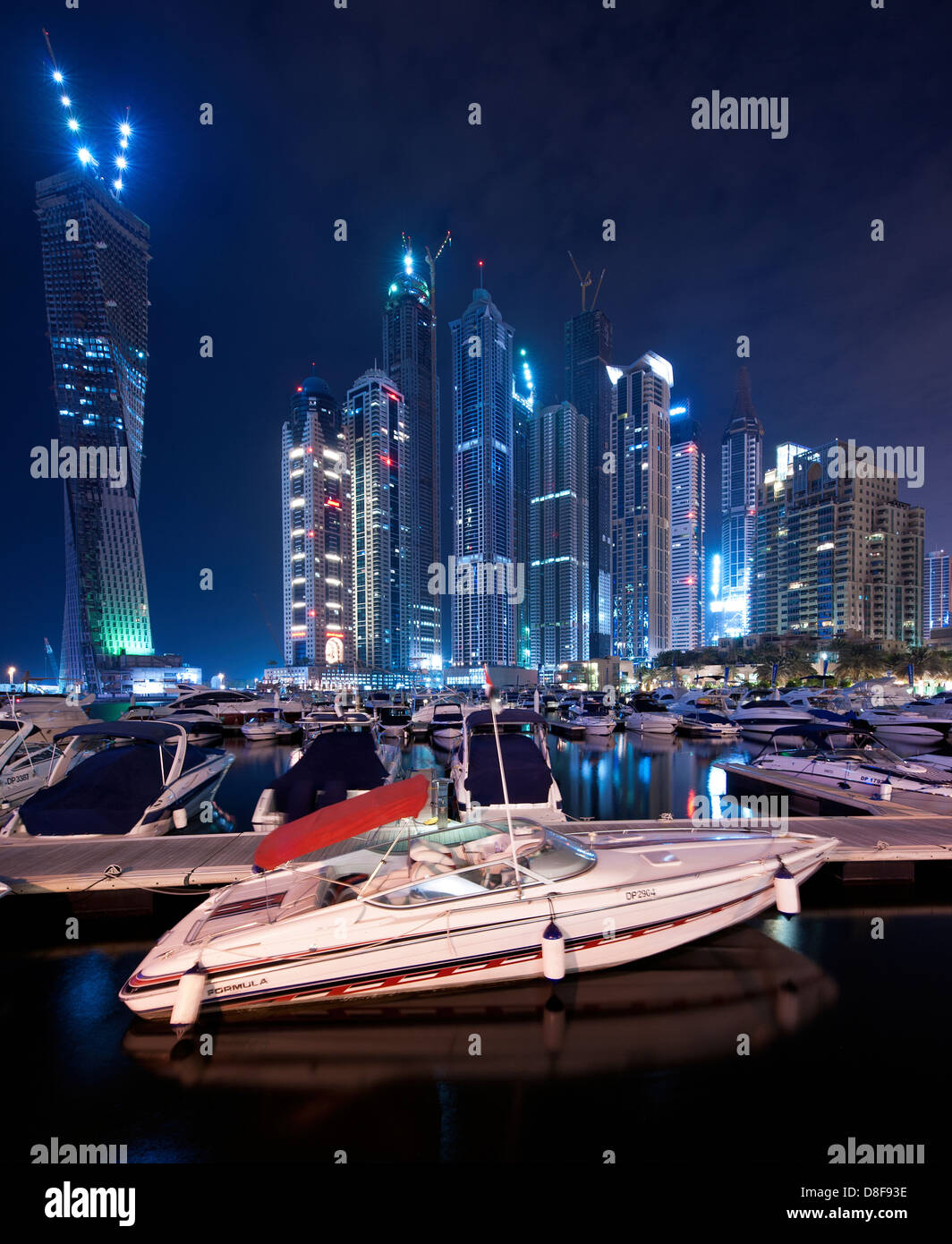 Dubai Marina di notte, EMIRATI ARABI UNITI Foto Stock
