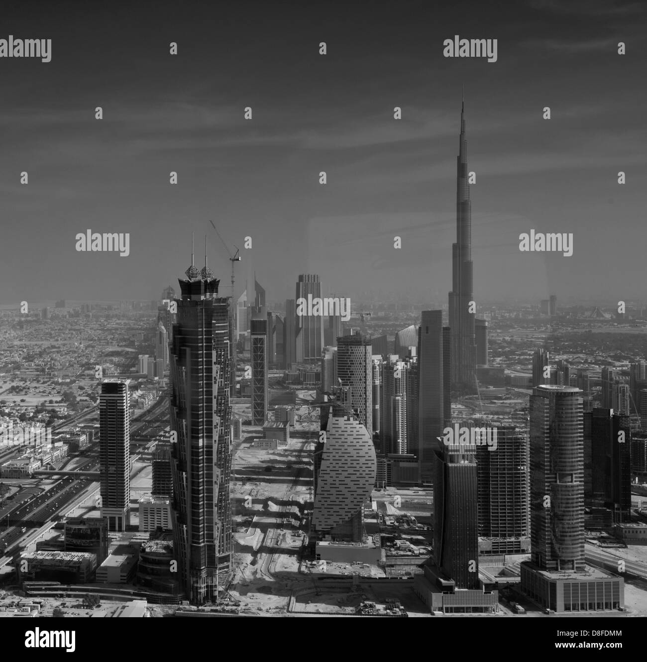 Il centro di Dubai con il Burj Khalifa, EMIRATI ARABI UNITI Foto Stock