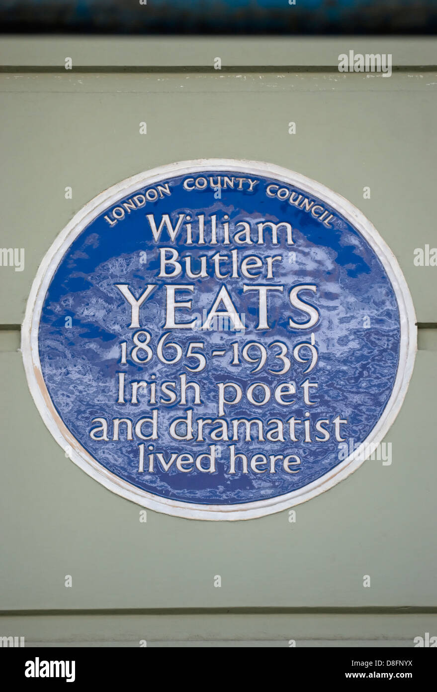 London County council targa blu la marcatura di una casa anglo-irish poeta e drammaturgo w.b.yeats, Primrose Hill, Londra, Inghilterra Foto Stock