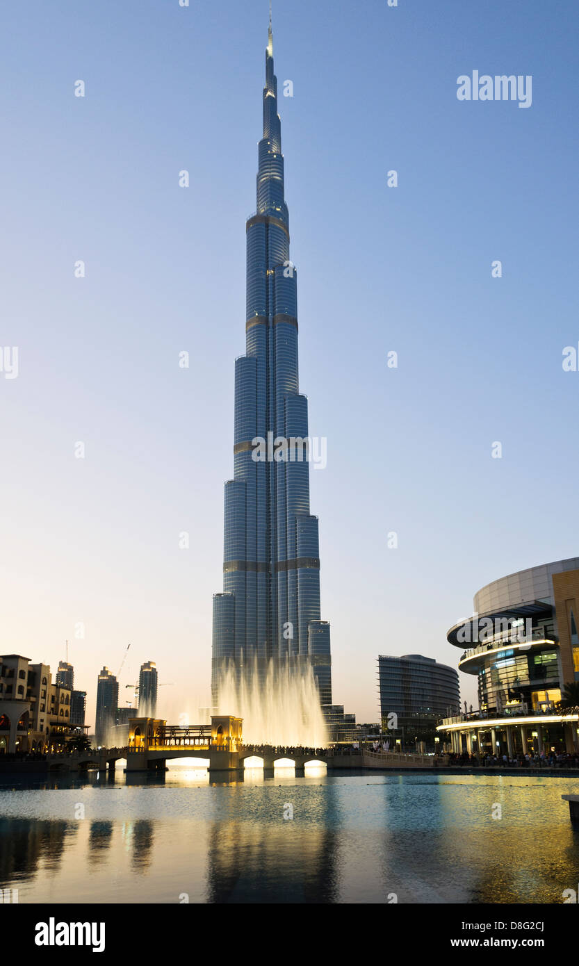 Il Burj Khalifa, Fontana di Dubai e Centro commerciale di Dubai, Emirati Arabi Uniti Foto Stock