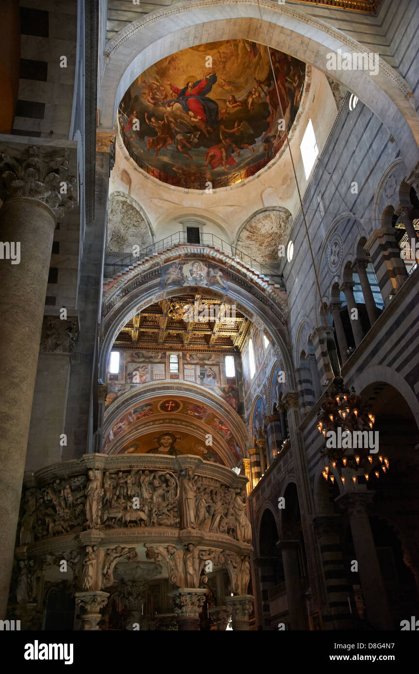 Piazza dei Miracoli, il Battistero e il Duomo e la Torre Pendente (Torre Pendente) Foto Stock