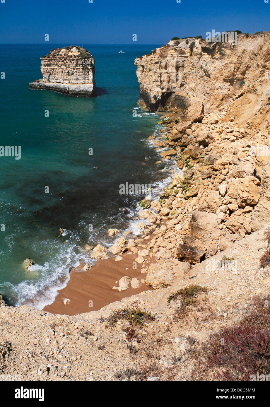 L' Algarve paesaggi costieri del Portogallo, vicino alla Praia de Rocha Foto Stock