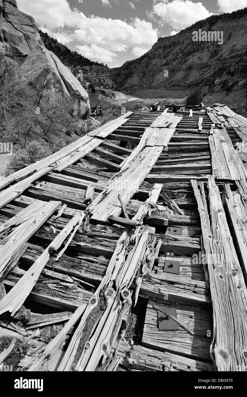 Il vecchio traliccio nelle vecchie miniere di carbone area della molla Canyon dello Utah. Foto Stock