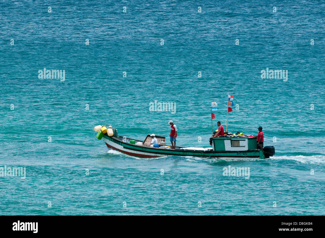 Pescatori artigianali a Isla Pacheca isola Foto Stock