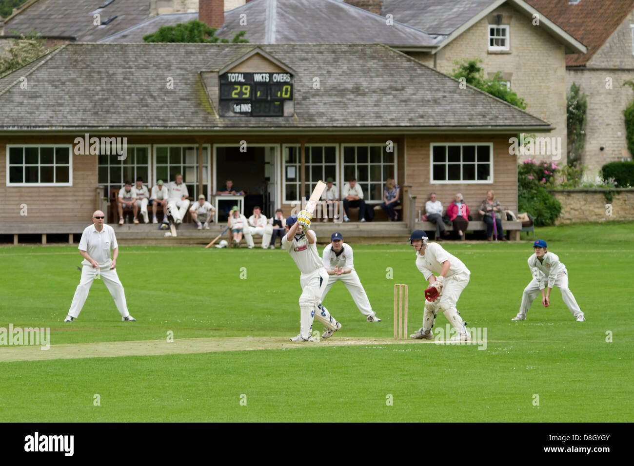 Hovingham partita di cricket, North Yorkshire Foto Stock