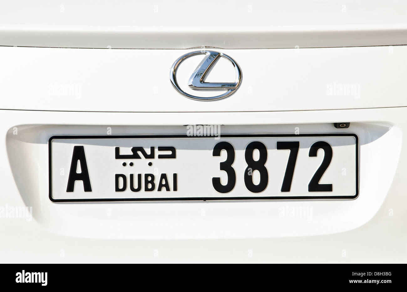 La targa sul Lexus a Dubai negli Emirati Arabi Uniti Emirati Arabi Uniti Foto Stock