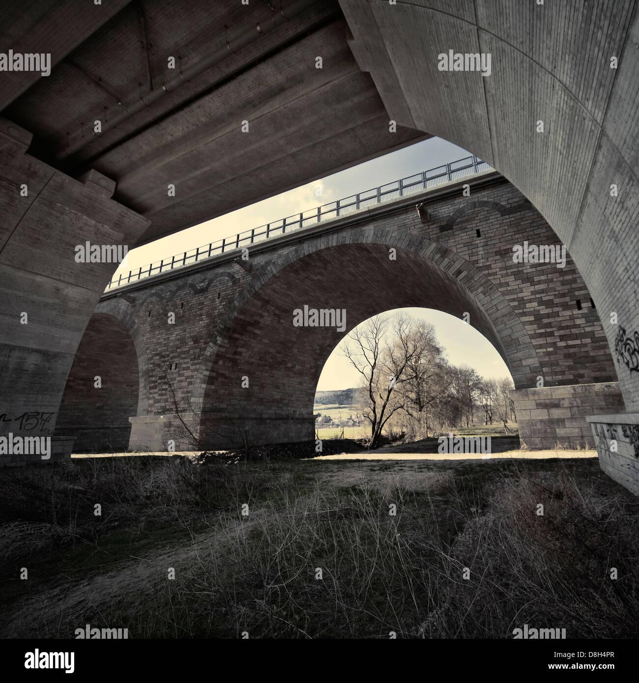 Il nuovo e il vecchio ponte autostradale della A4, Jena, Turingia, Germania Foto Stock