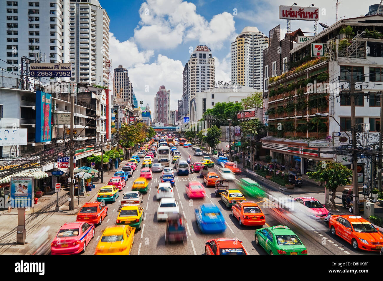 La congestione del traffico nella zona centrale di Bangkok, Thailandia, Sud Est asiatico Foto Stock