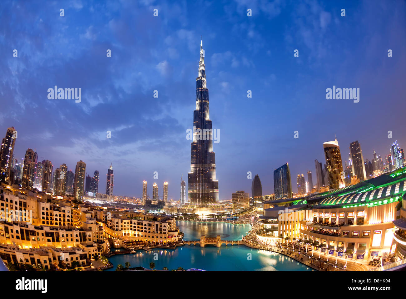 Il Burj Khalifa, completata nel 2010, l'uomo più alto struttura realizzata nel mondo, Dubai, UAE Foto Stock