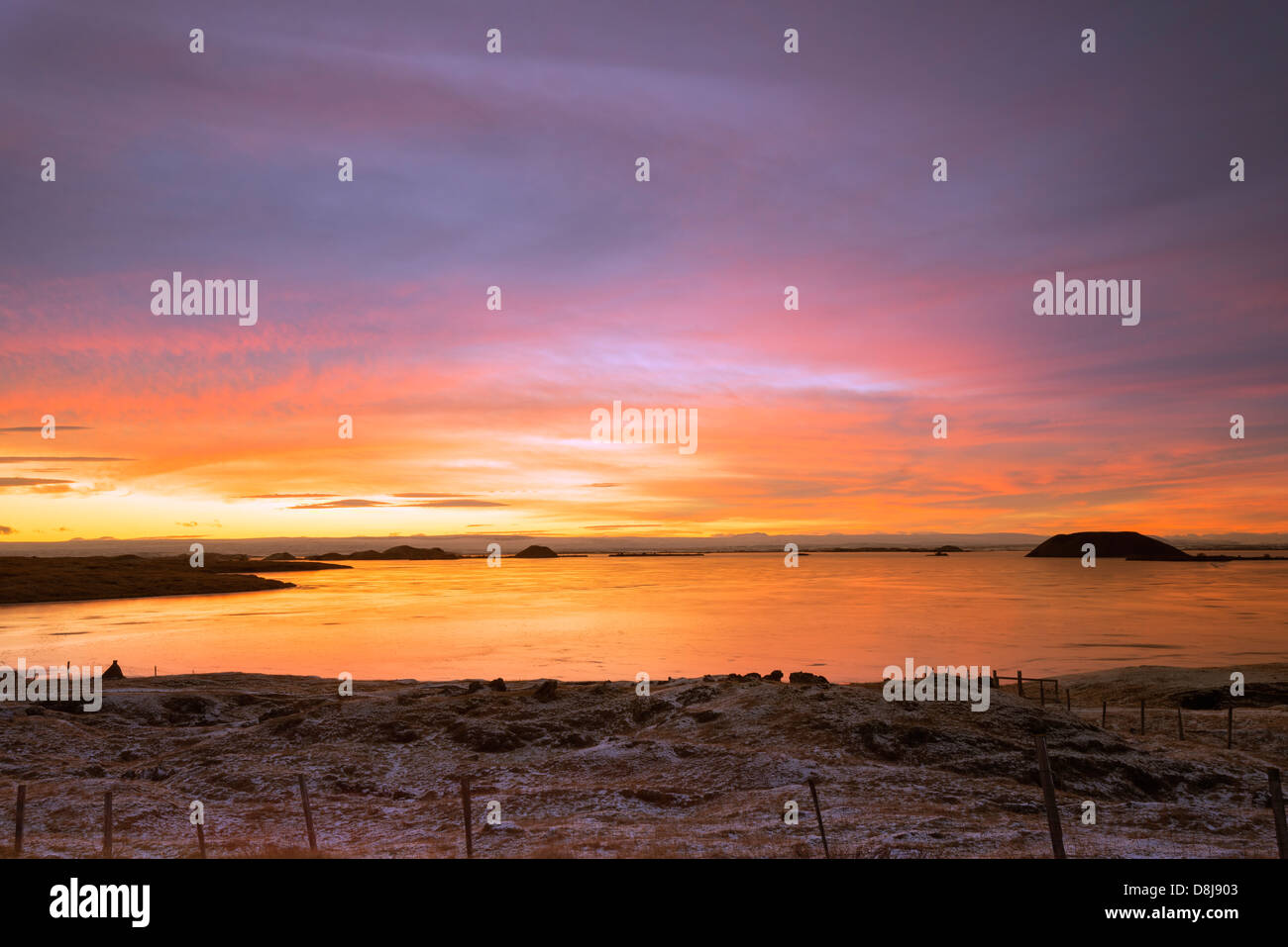 L'Europa, Islanda, Lago Myvatn, tramonto Foto Stock