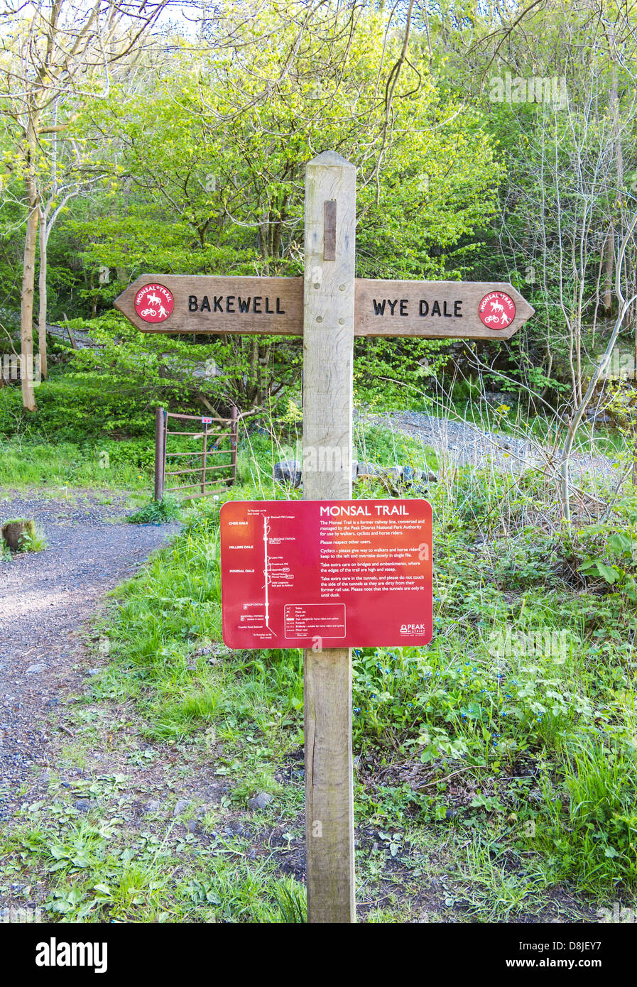 Cartello sul sentiero Monsal vicino a Bakewell, Derbyshire, in Inghilterra. Foto Stock