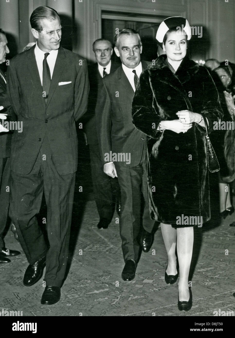 Il principe Filippo a sinistra con il Principe Ranier e sua moglie la Principessa Grace circa 1964 Foto Stock