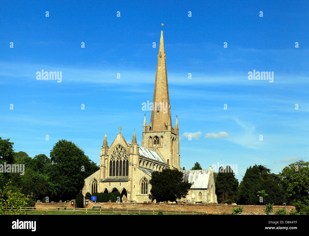 Snettisham, Norfolk, chiesa medievale con la guglia, England, Regno Unito, Inglese guglie delle chiese Foto Stock