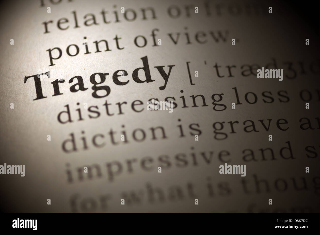 Definizione del dizionario della parola tragedia. Foto Stock