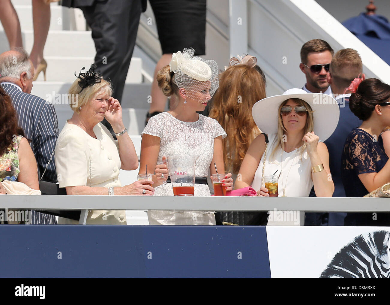 Epsom Downs, UK. Il 31 maggio 2013. Mode sono sul display Investec Ladies giorno da Epsom Racecourse. Foto Stock