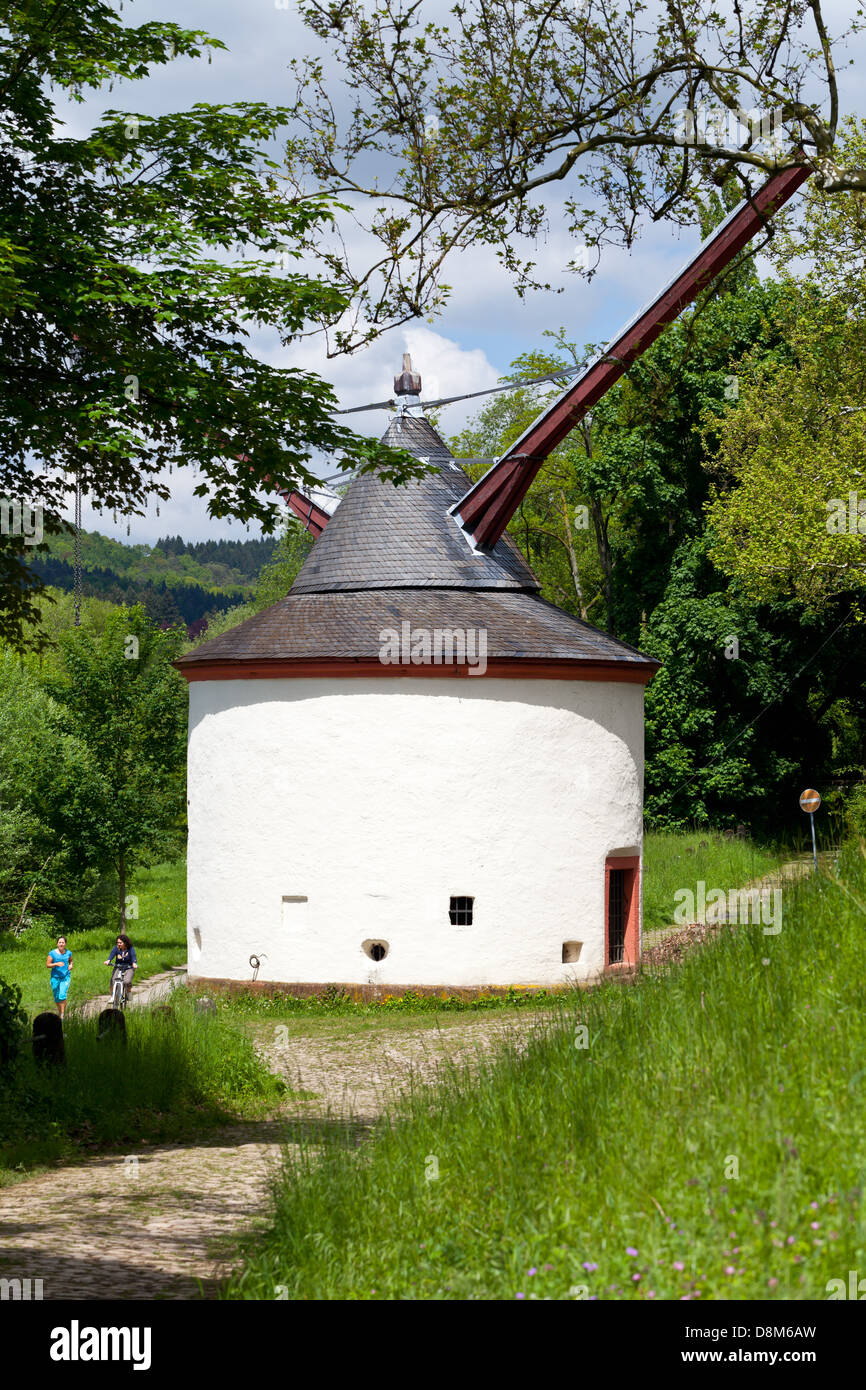 Trier/ Treves: Gotico " vecchia gru' (Alte Krahnen) presso il fiume Mosella; Renania-Palatinato, Germania, Europa Foto Stock