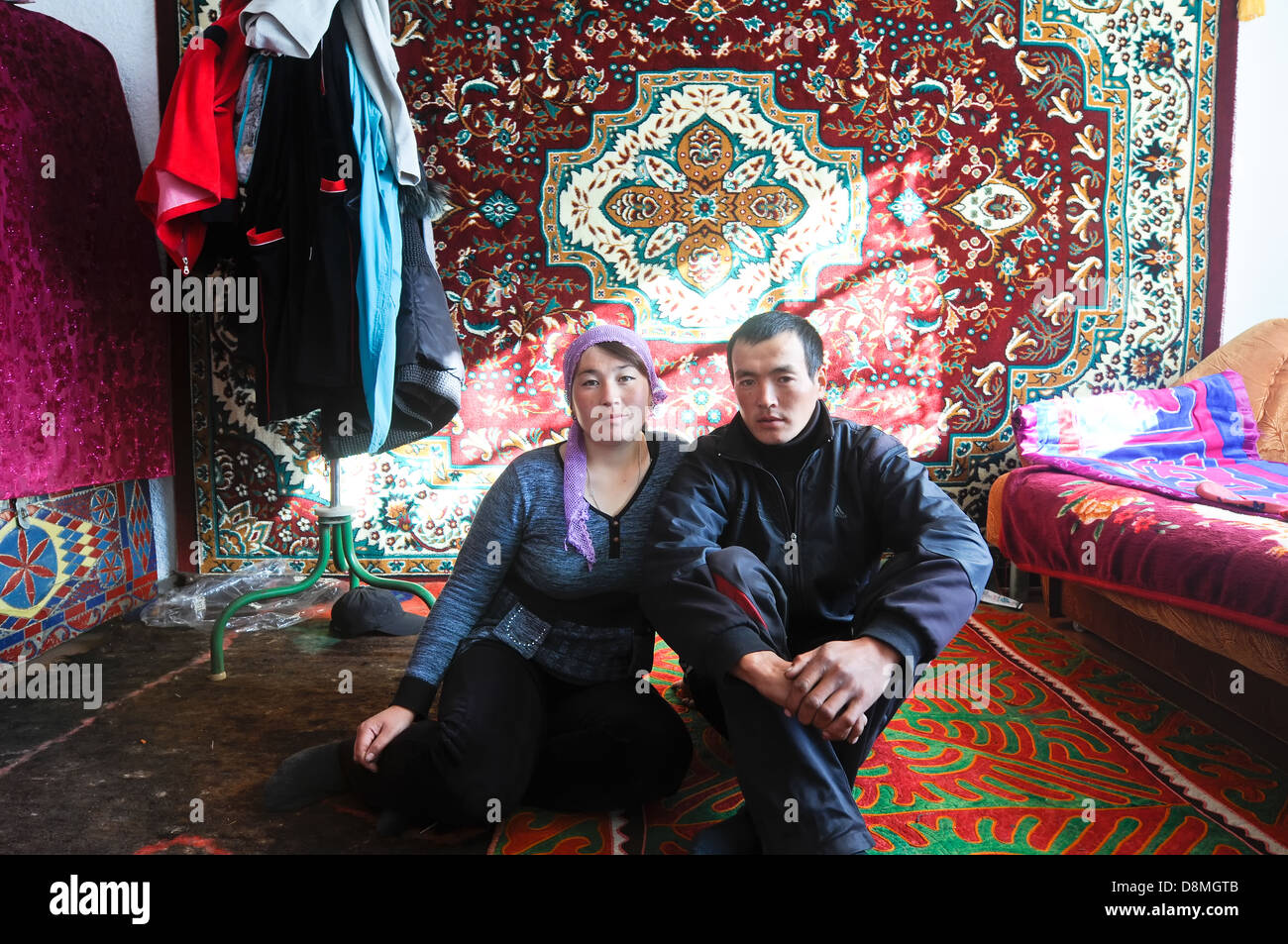 La vita nel villaggio di San Tash, Kirghizistan Foto Stock