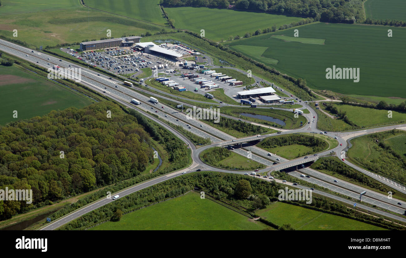 Vista aerea di Wetherby servizi autostradali sulla A1M Foto Stock