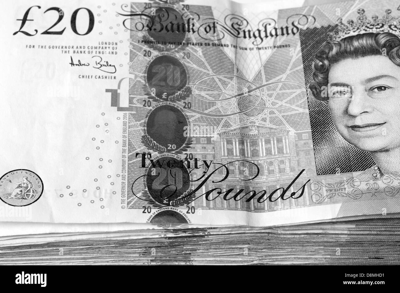 Pila di venti pound note Foto Stock