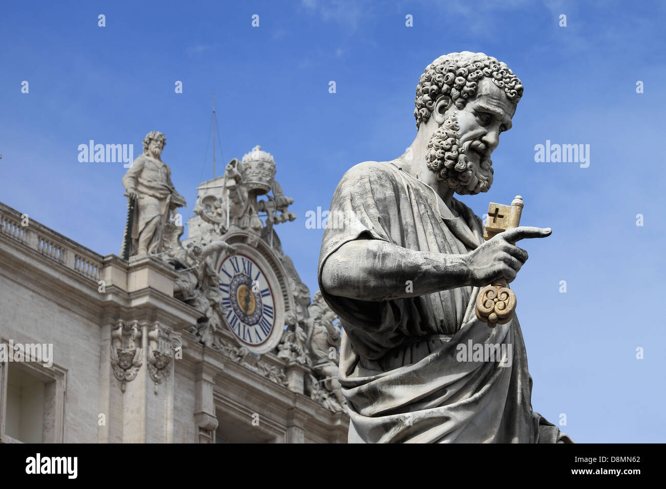 Statua di San Pietro Apostolo nello Stato della Città del Vaticano Foto Stock