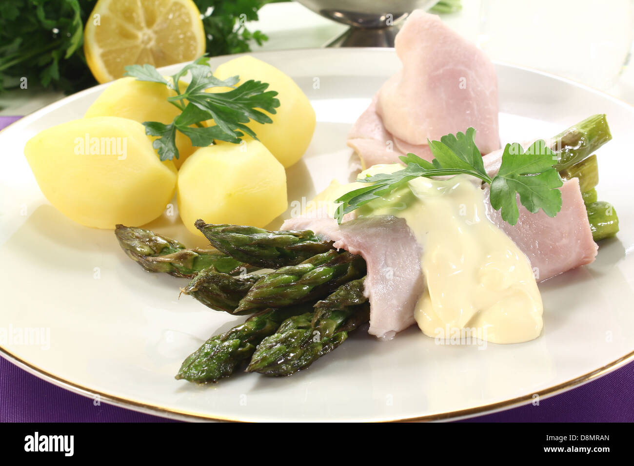 asparagi verdi Foto Stock