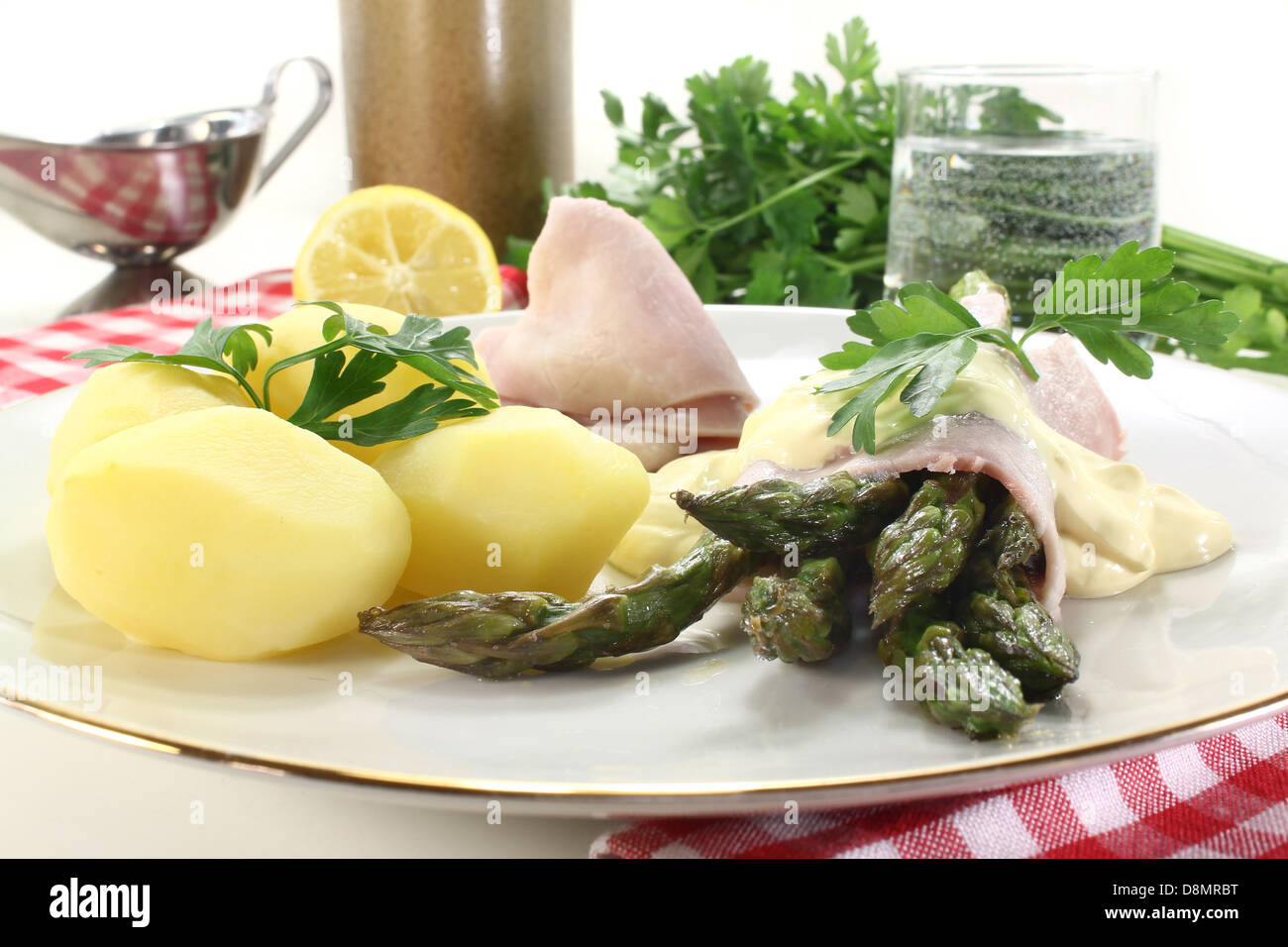 asparagi verdi Foto Stock