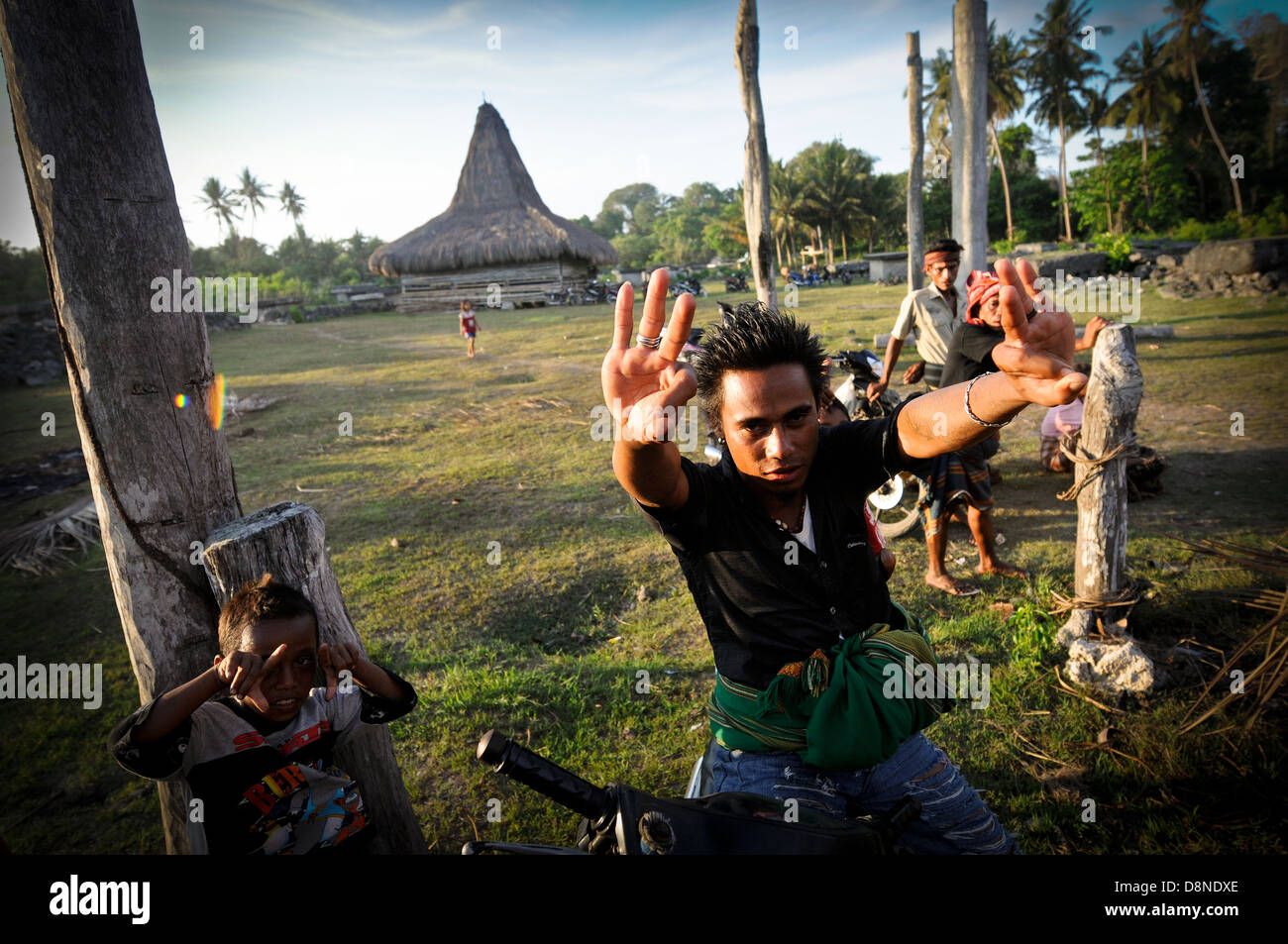 Il modo di vita tradizionale dell'isola di Sumba in Indonesia. Foto Stock