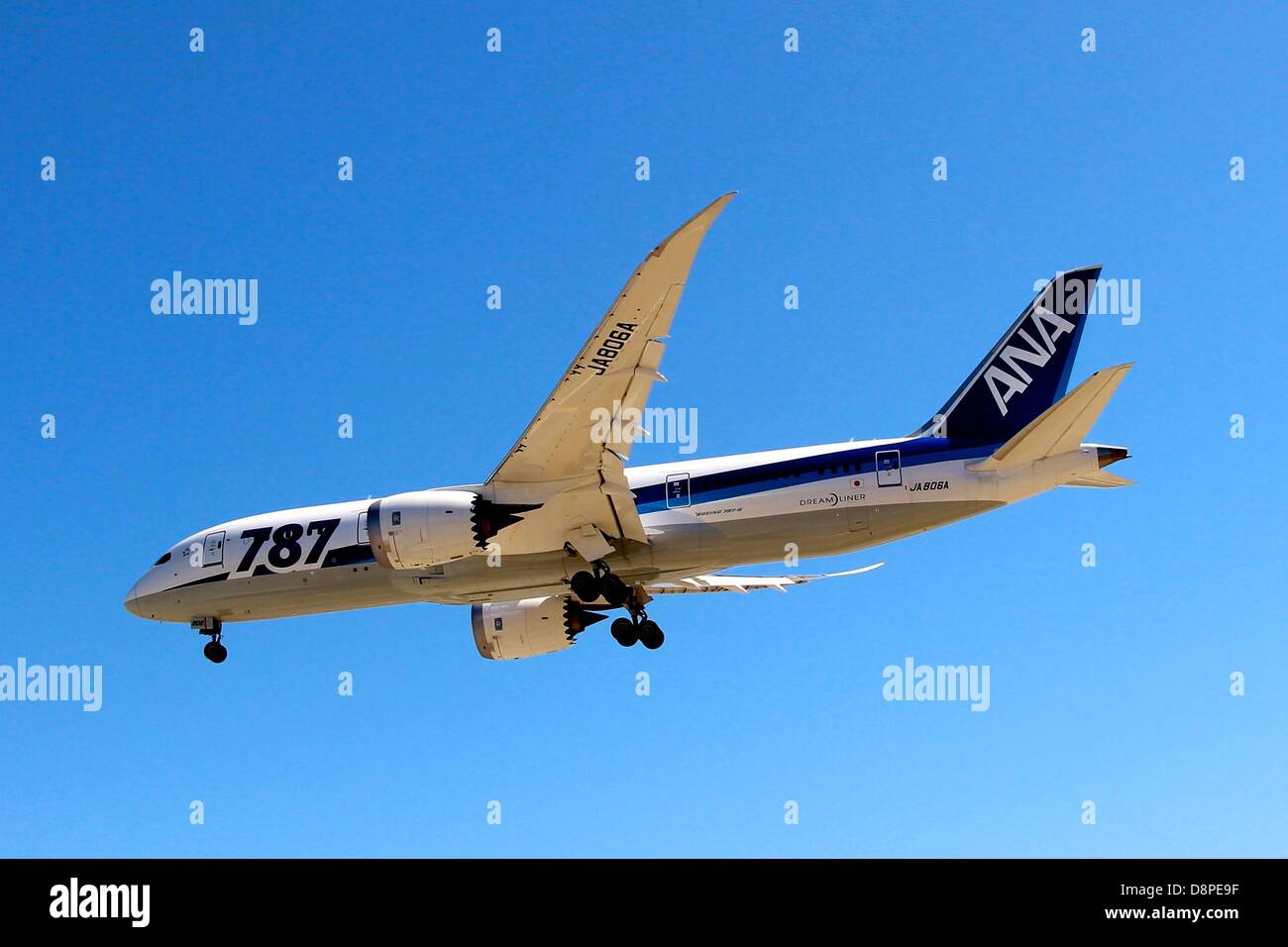 San Jose, California, Stati Uniti d'America - 2 giugno 2013 Dreamliner Boeing 787 riprende il servizio tra San Jose e Tokyo dopo la FAA arrestato tutti i voli a causa delle batterie agli ioni di litio. 2 giugno 2013 Credit: Lisa Werner/Alamy Live News Foto Stock