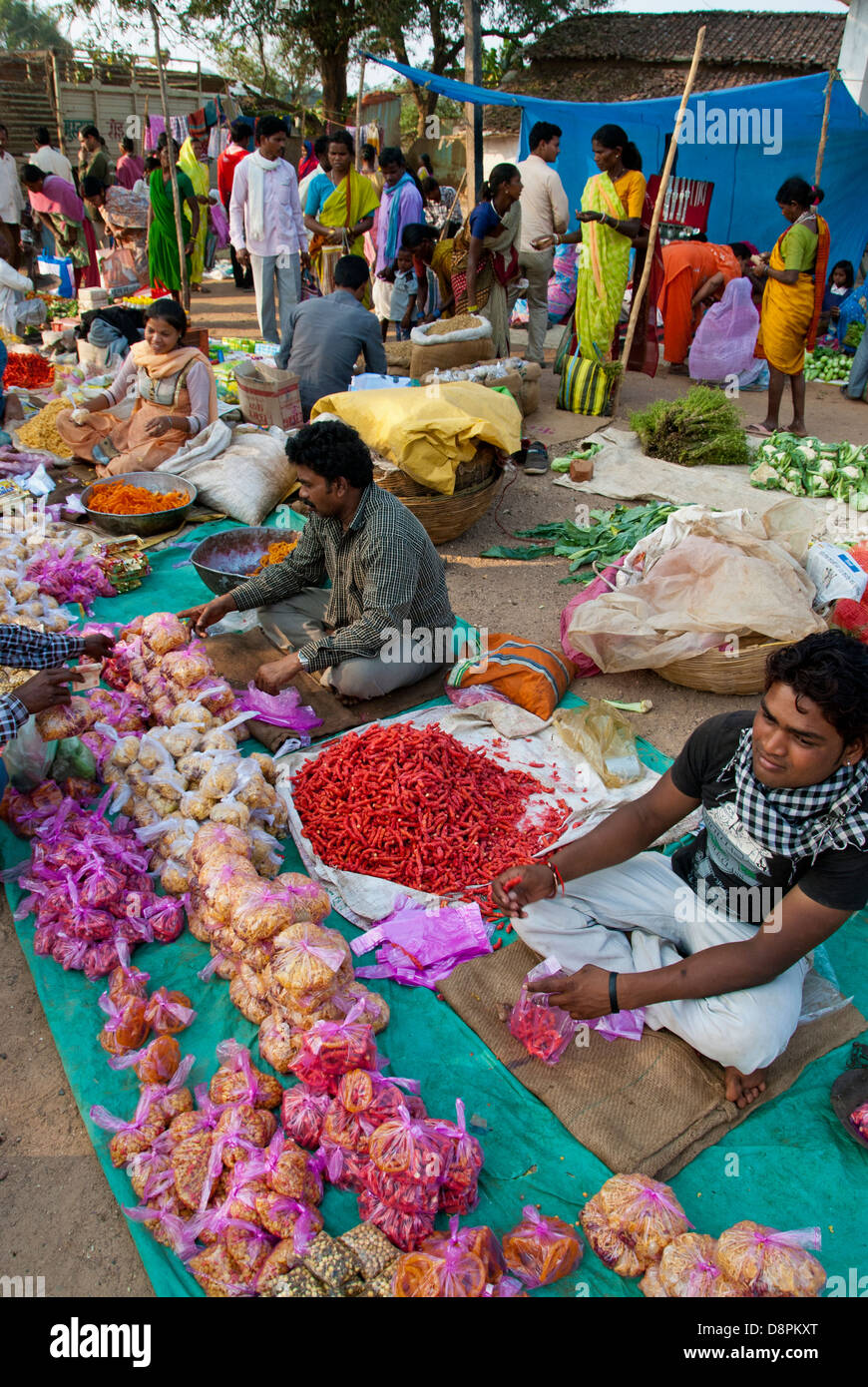 Indian mercato agricolo nel villaggio di Moca, Madhya Pradesh, India Foto Stock