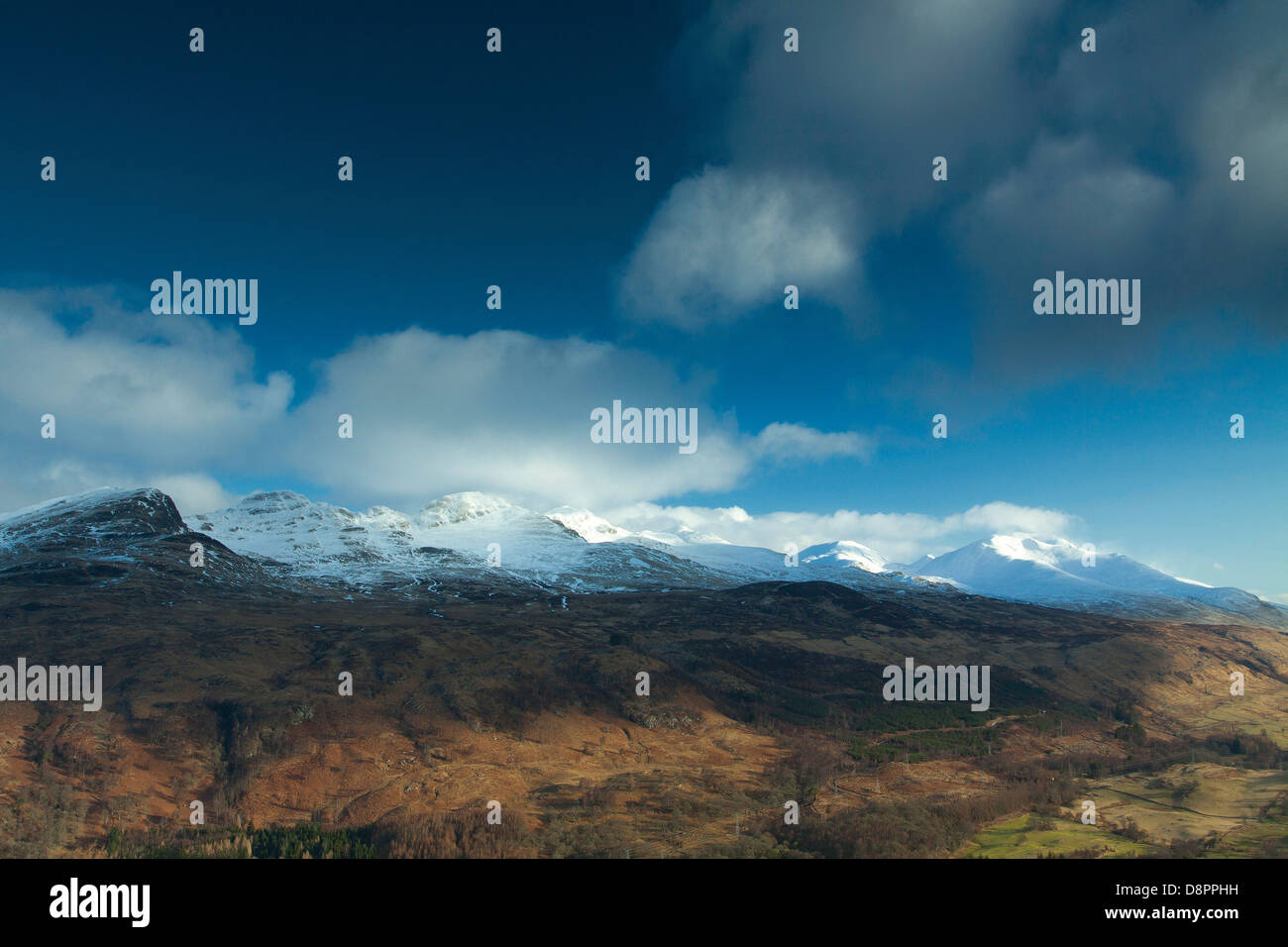 Ben Lawers e Meall nan Tarmachan da Sron un Chlachain, Killin, Stirlingshire Foto Stock