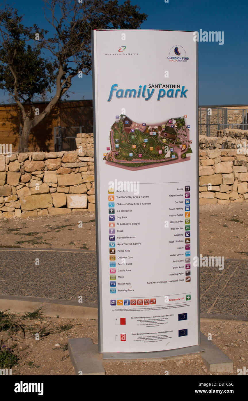 Aperto nel 2013 Sant' Antnin family park offre un gran numero di attrazioni per i visitatori. Informazioni indicazioni per aiutare i visitatori a trovare loro Foto Stock