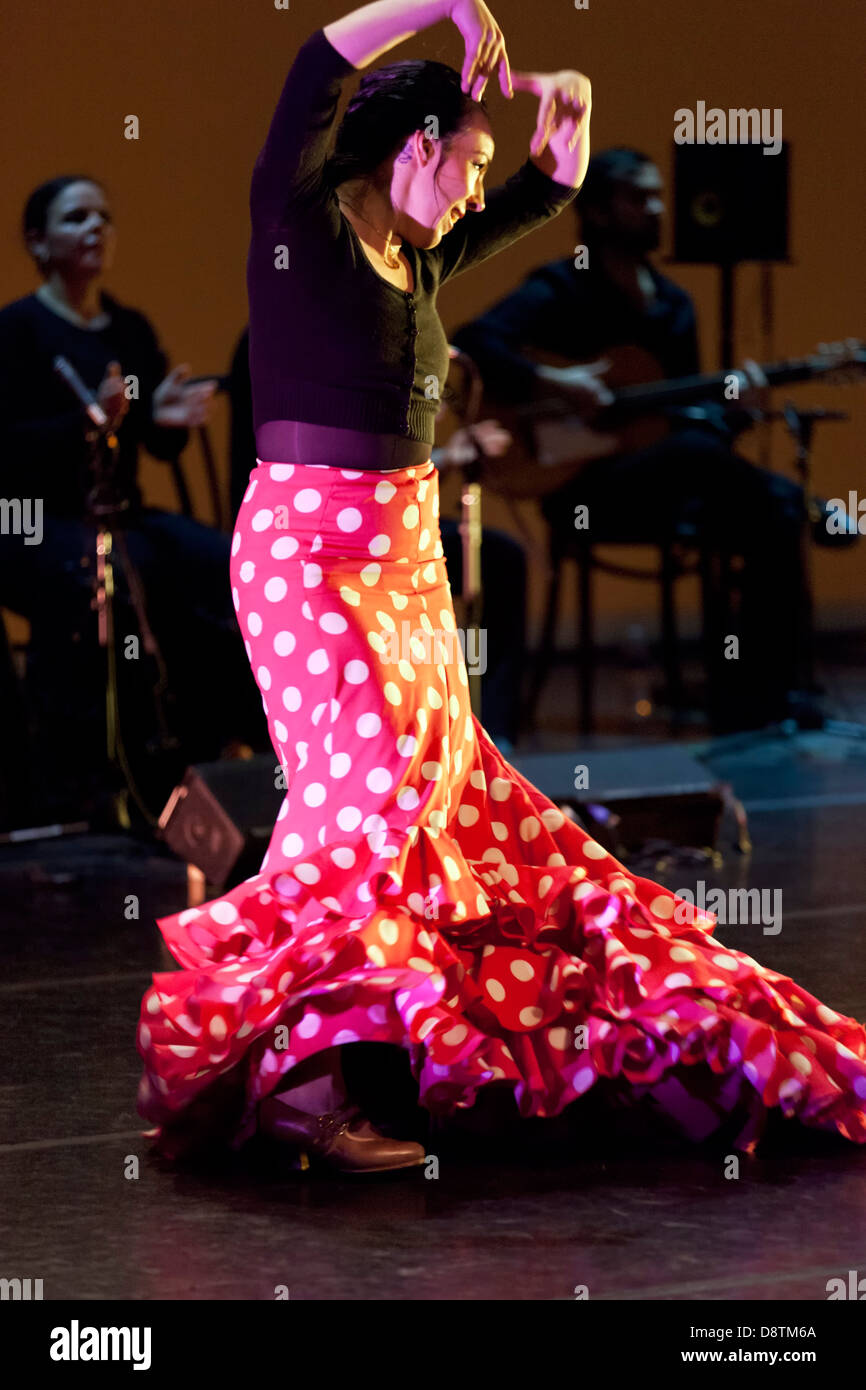 La ballerina di flamenco, Yjastros Dance Company, Rodey Theatre, Albuquerque, Nuovo Messico USA Foto Stock