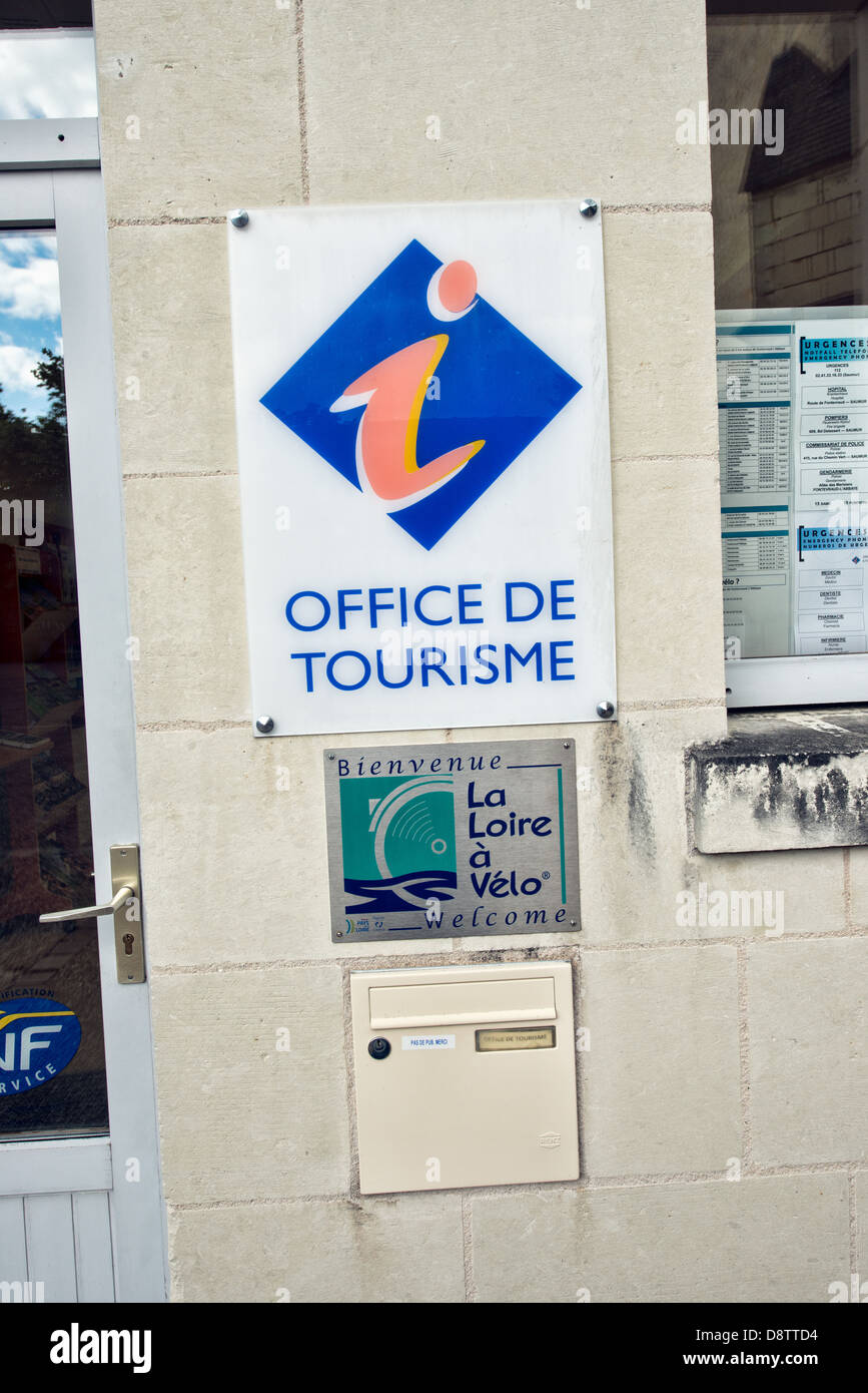 Segno al di fuori di un ufficio turistico nella Valle della Loira Foto Stock