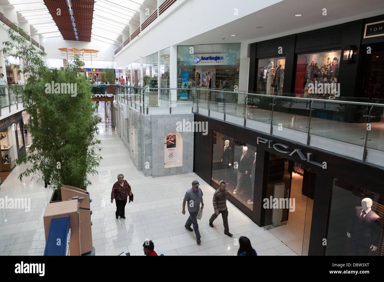 Quicentro Shopping Centre, Quito, Città Nuova, Ecuador Foto Stock