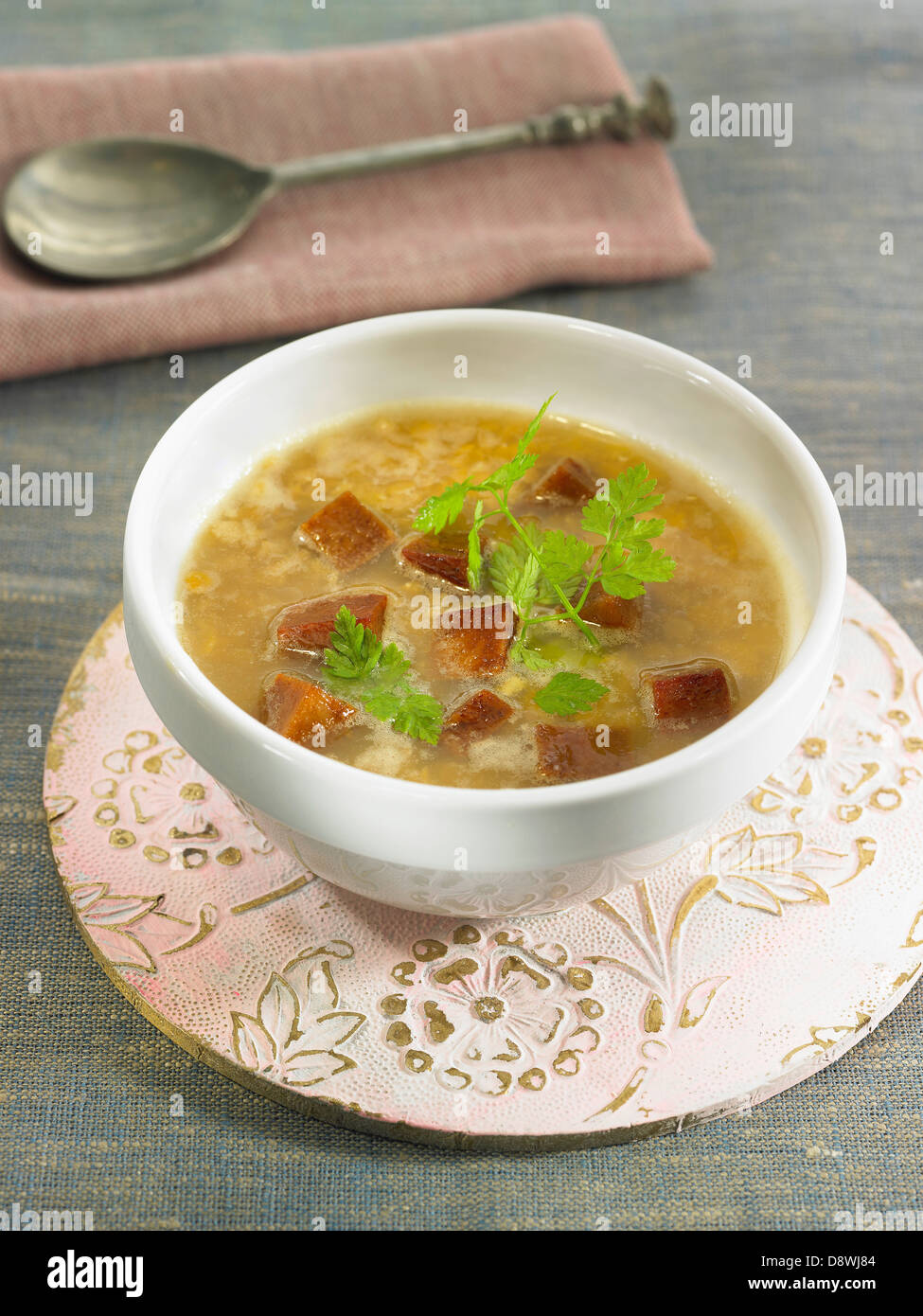 Seitan,lenticchia e zuppa di cumino Foto Stock