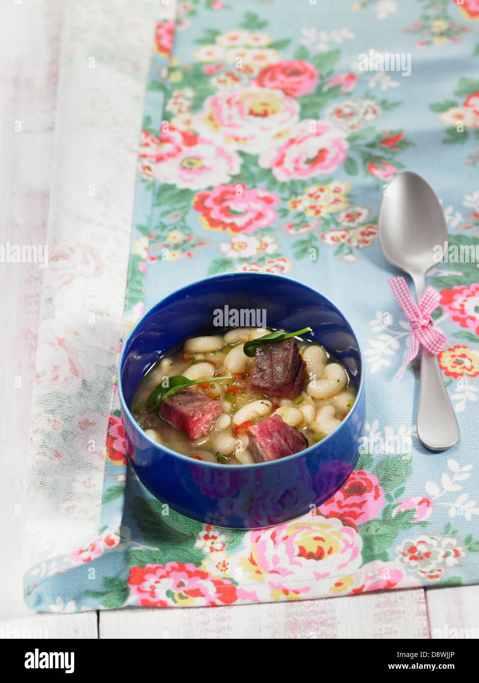 Bianco fagiolo haricote,carni ,pepe e spinaci Foto Stock