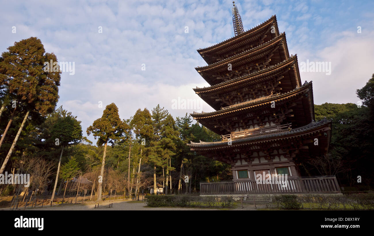5 piani pagado in legno di Daigo-ji. È elencato come un patrimonio mondiale dell UNESCO. Foto Stock