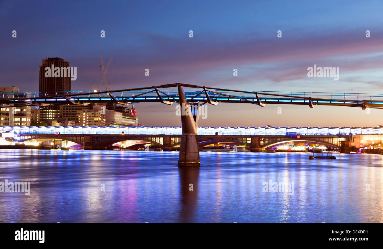 Millennium Bridge London REGNO UNITO Foto Stock