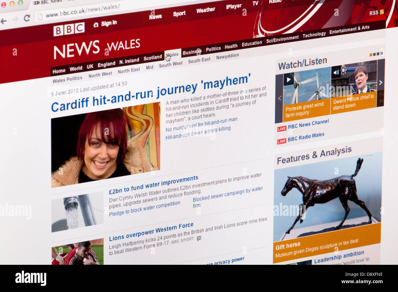 BBC News Galles home page sito o pagina web su uno schermo di computer portatile o sul monitor di un computer Foto Stock