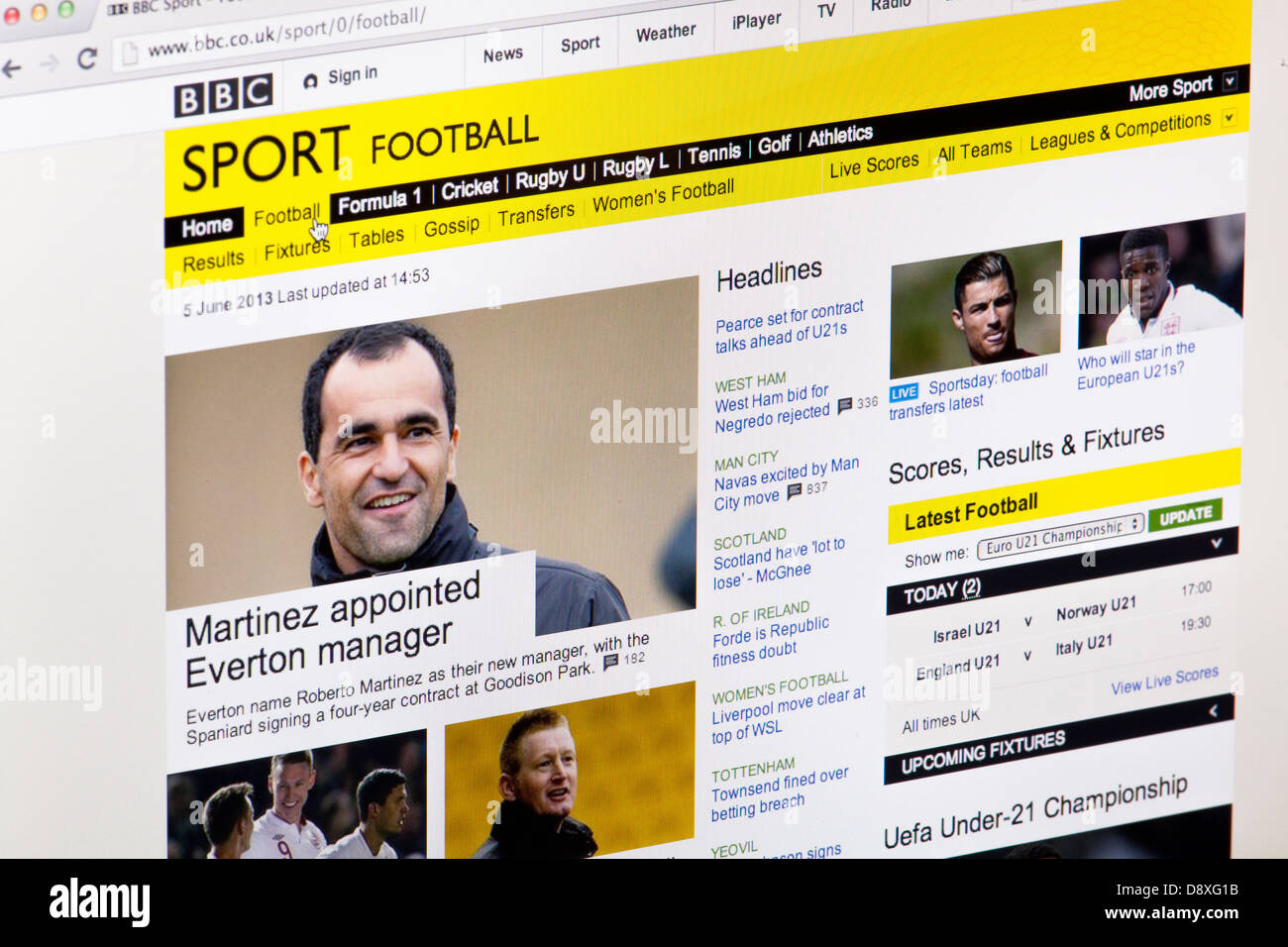 Sport calcio Homepage sito o pagina web su uno schermo di computer portatile o sul monitor di un computer Foto Stock