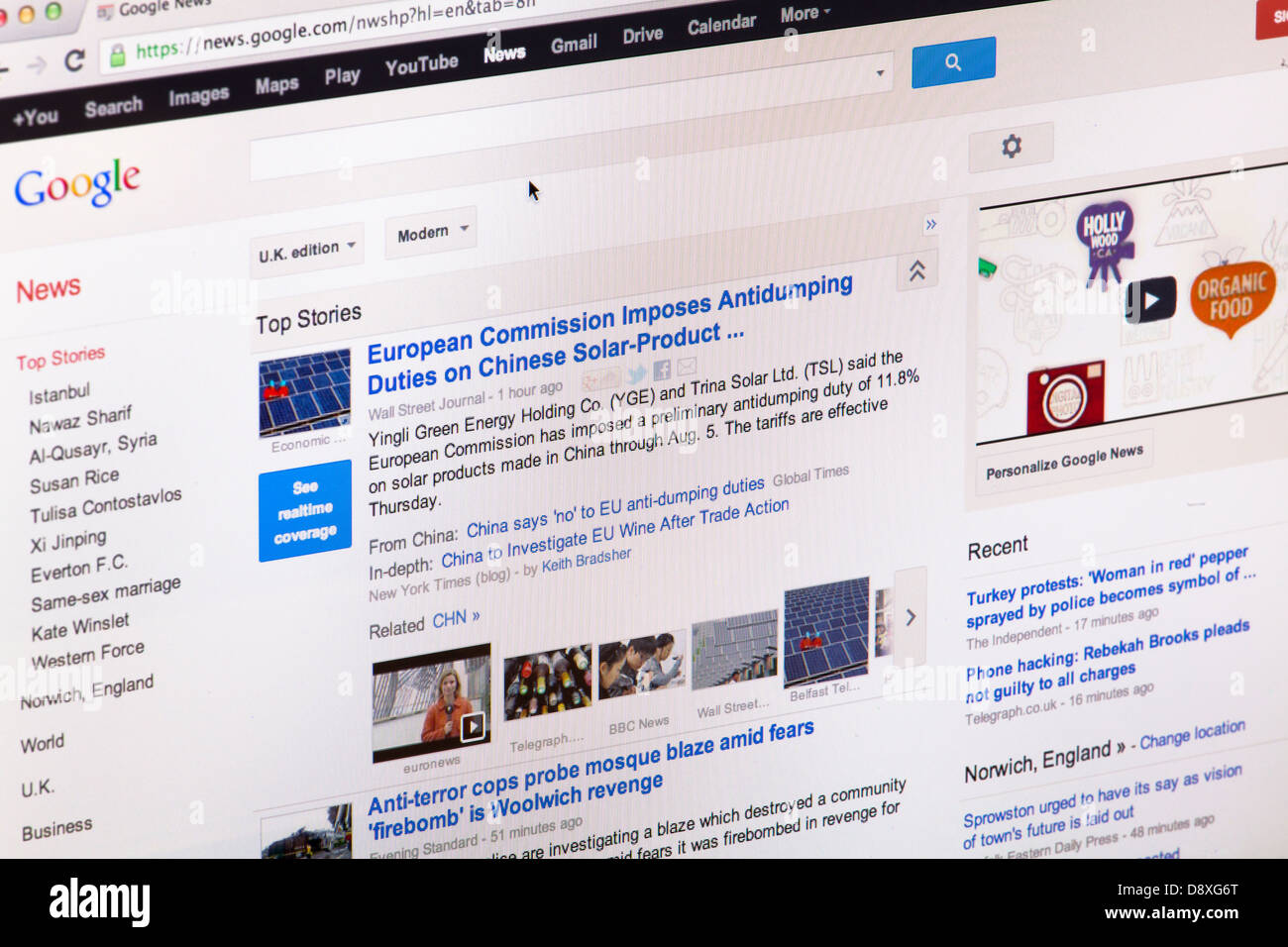 Google News Homepage sito o pagina web su uno schermo di computer portatile o sul monitor di un computer Foto Stock