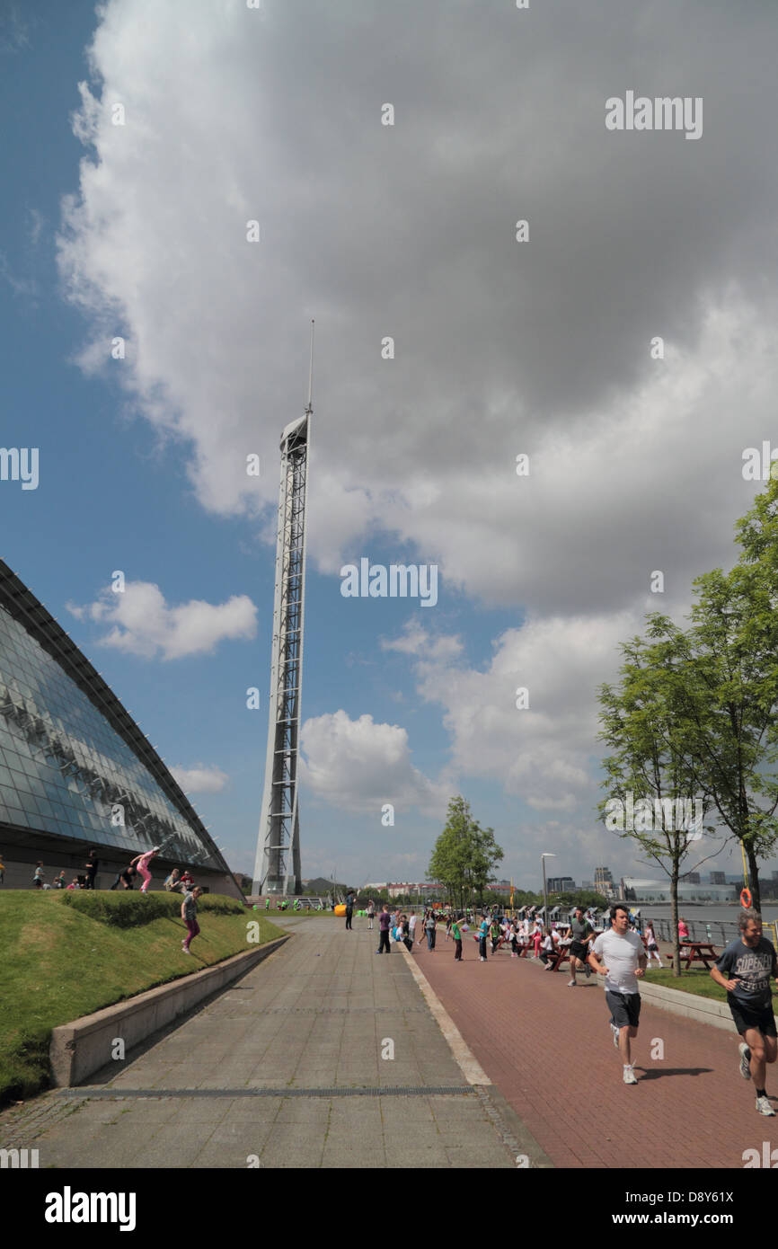 "Torre di Glasgow " Waterside, Fiume Clyde Auditorium, Clyde Arc, SECC, Science Center Crowne Plaza. Foto Stock