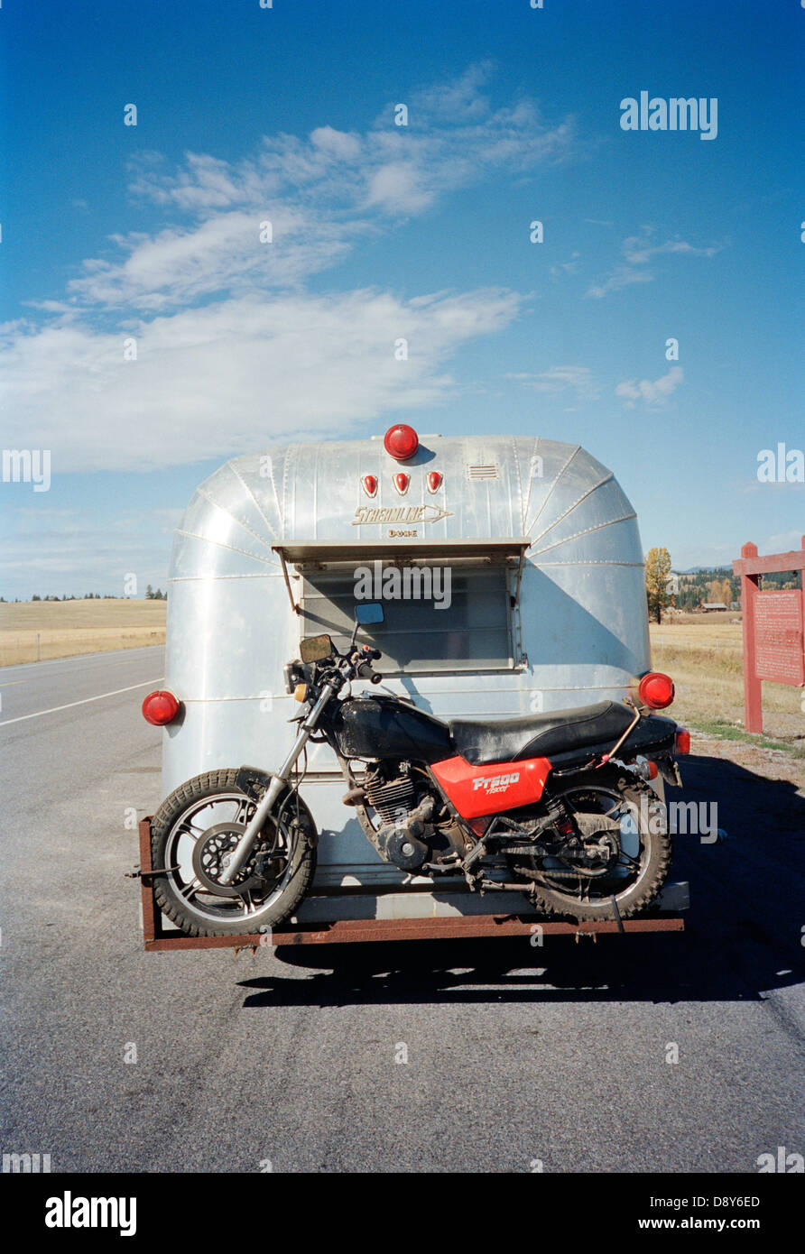 Motociclo su un furgone. Foto Stock