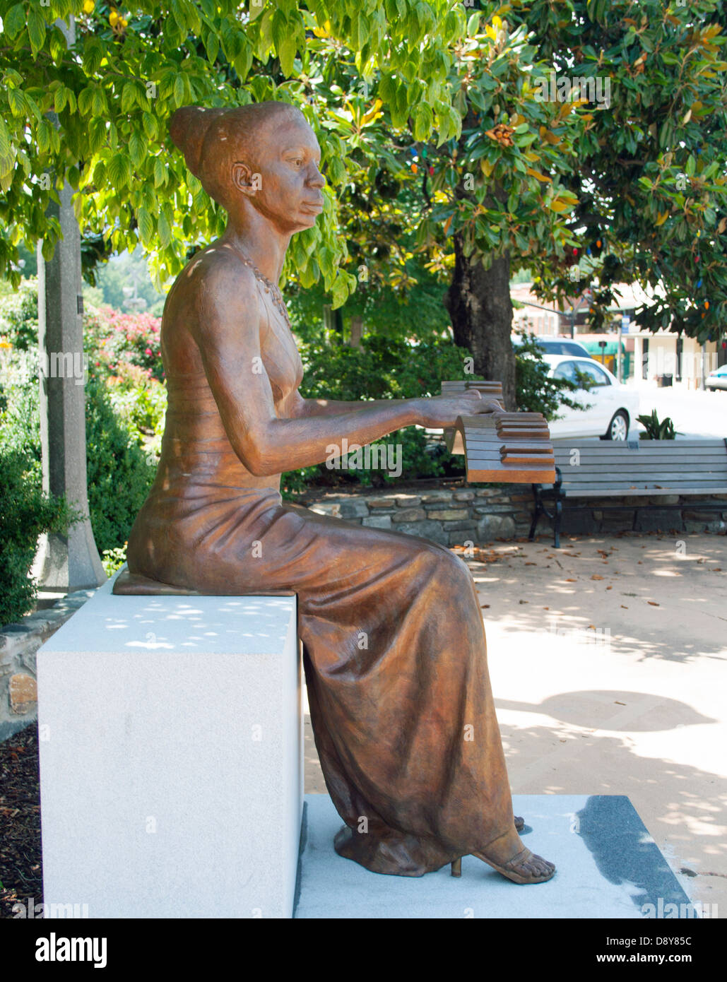 Nina Simone statua nella sua città natale di Tryon North Carolina Foto Stock