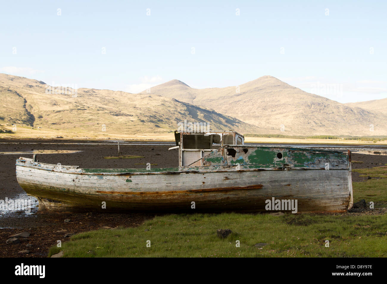 Vecchia barca a Loch Scridain; Isle of Mull; Scozia Foto Stock