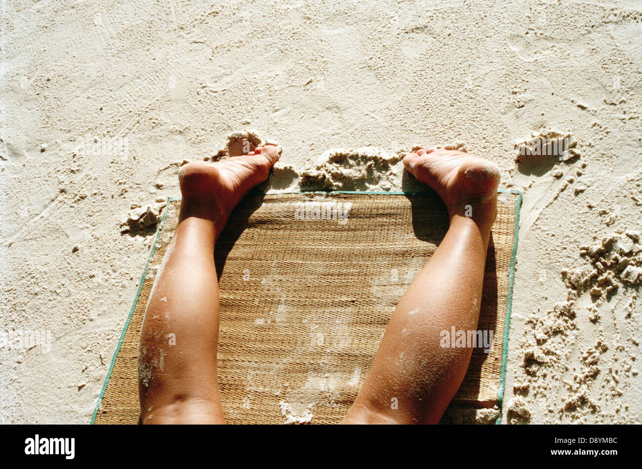 Gambe su di una spiaggia, le isole filippine. Foto Stock
