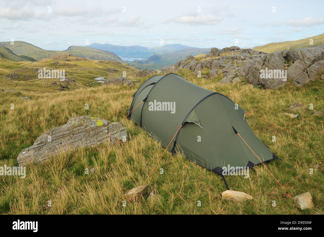Campeggio selvaggio nel distretto del lago, Cumbria. Regno Unito Foto Stock