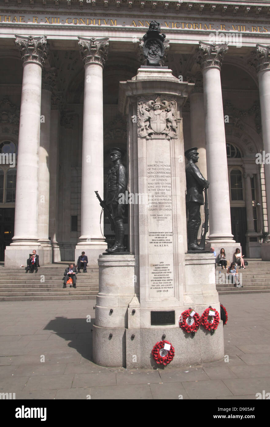 Prima mondiale di un memoriale di guerra di fronte al Royal Exchange la costruzione di Londra Foto Stock