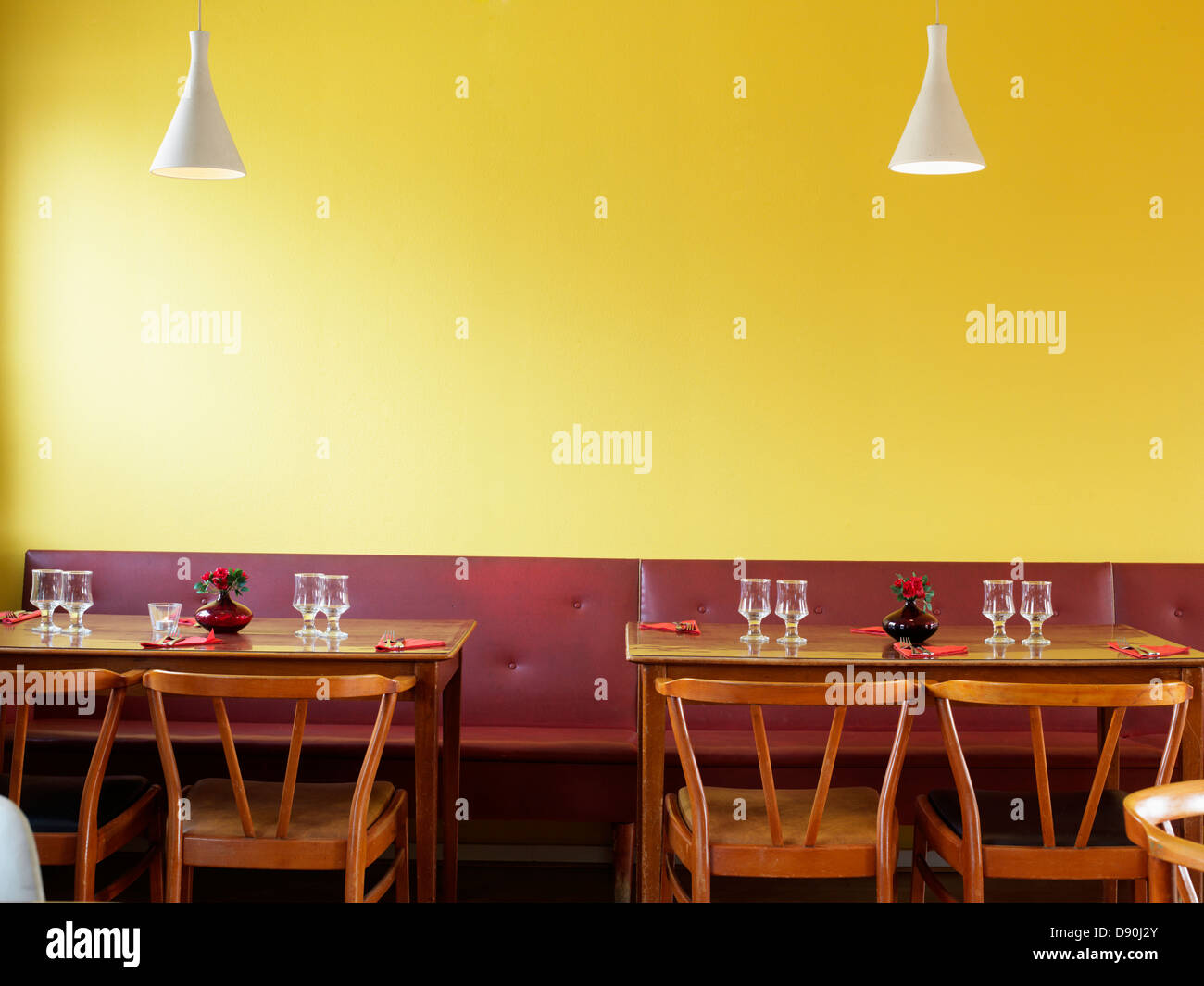 La tabella prevista nel ristorante Foto Stock