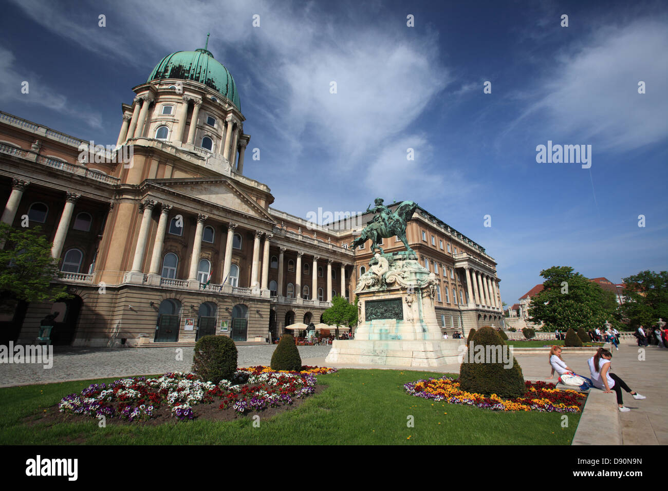 Il Castello di Buda e il Principe Eugenio statua, Budapest, Ungheria Foto Stock